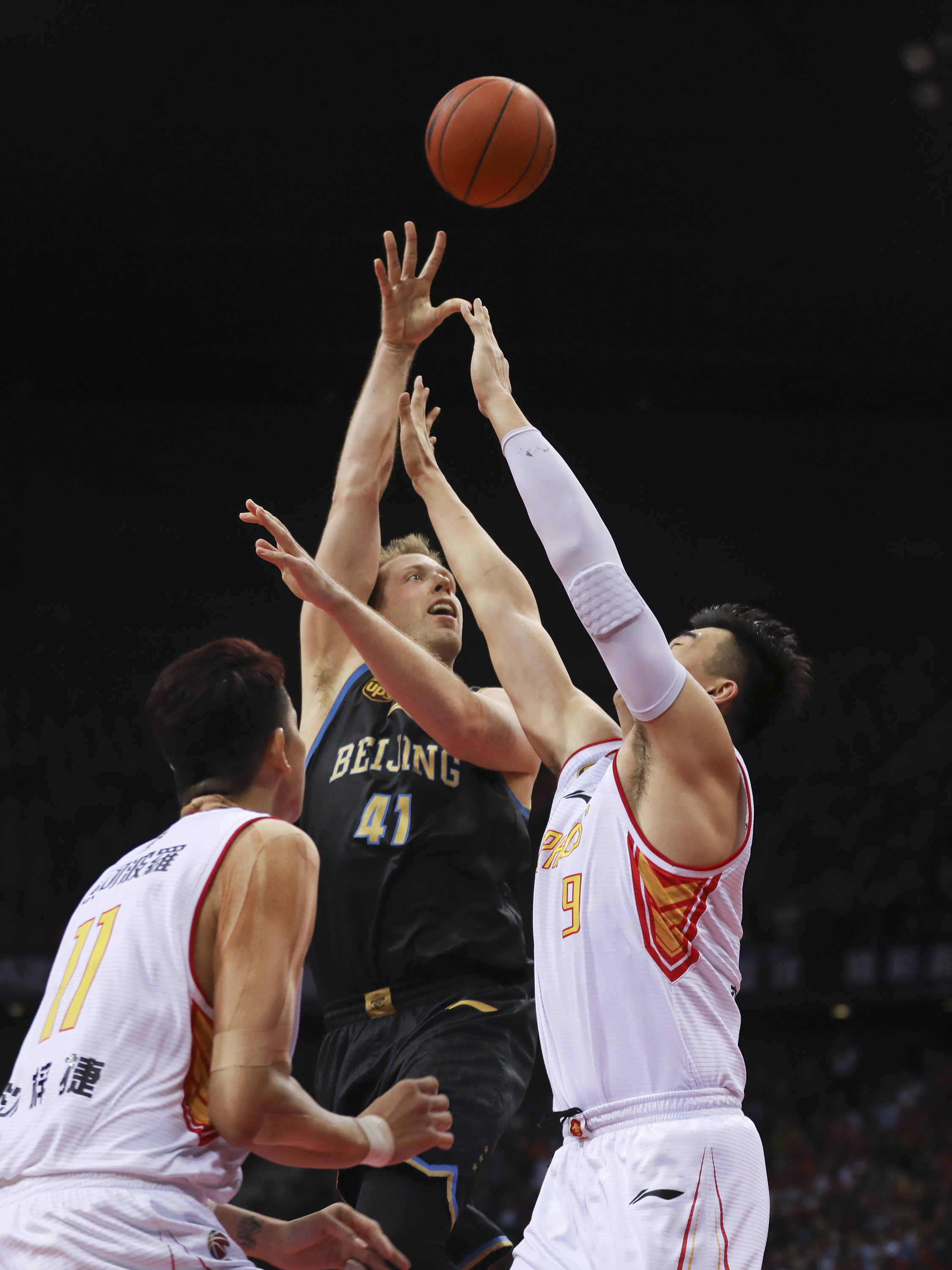 球员抵达后 球员抵达后